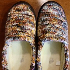 NWOT Acorn women's fleece Moc Wooly Stripes  slippers, size 8/9